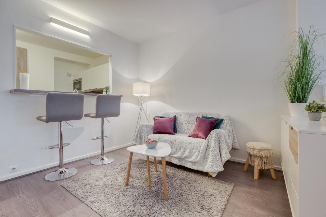 Le Cocon Des Couples Tout Proche Versailles - En Face De L'Hopital Mignot Le Chesnay  Esterno foto